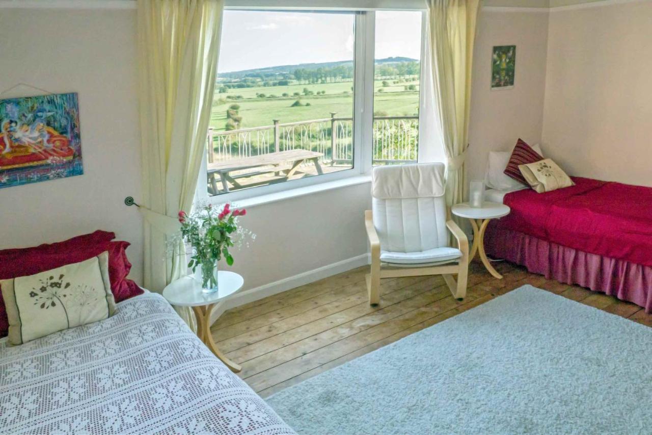 Healing Waters Sanctuary For Exclusive Private Hire And Self Catering Board, Vegetarian, Alcohol & Wifi Free Retreat In Glastonbury Bed and Breakfast Esterno foto