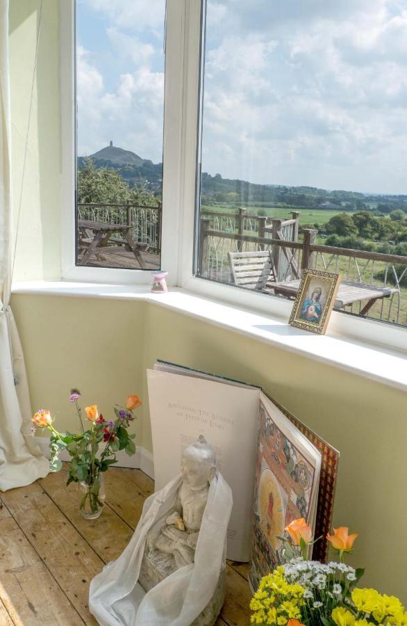 Healing Waters Sanctuary For Exclusive Private Hire And Self Catering Board, Vegetarian, Alcohol & Wifi Free Retreat In Glastonbury Bed and Breakfast Esterno foto