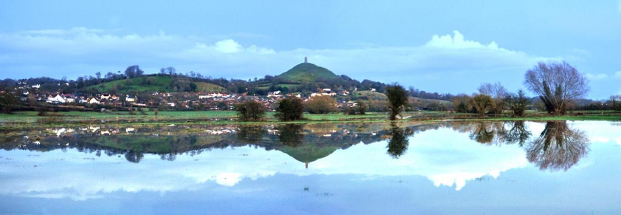 Healing Waters Sanctuary For Exclusive Private Hire And Self Catering Board, Vegetarian, Alcohol & Wifi Free Retreat In Glastonbury Bed and Breakfast Esterno foto